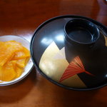 アルバトロス - 味噌汁、漬物