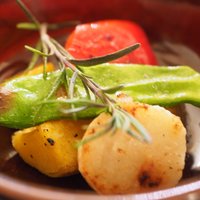 ピッツェリア ロマーナ ジャニコロ - ピッツァセット 1080円 のインカのめざめと本日の野菜の窯焼き