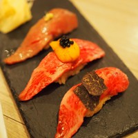 代官山焼肉 kintan - Kintanの肉寿司3貫