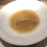 クロモリ - フカヒレ尾ビレの煮込み