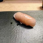 すし処 みや古分店 - カンパチ