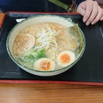 ゆにろーず - 醤油にんたまラーメンアップ背油がぁ～゜゜(´O｀)°゜⁉️