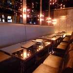 DECIBEL - ダーツフロアでのテーブル席