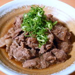 自由軒 - 「牛すじ煮込み」牛肉すじをとろとろに煮込んだおすすめの一品。