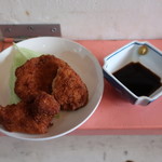 ワラオモ - チキンカツとソース