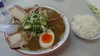 ラーメン麺雅 - 濃口煮干し    ライス少々