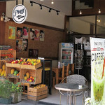 Plum Coffee and Smoothies - 