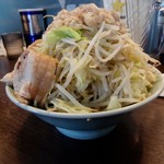 かじろうramen7 - ラーメン小700円、野菜マシマシ、あぶらマシマシ