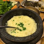 Kyung Bok Gung - 