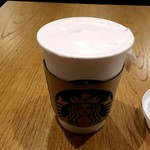 スターバックス・コーヒー - ピンク メドレー ティー ラテ：464円