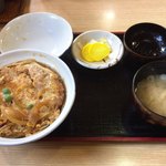 泉屋・手打うどん - カツ丼 ¥700