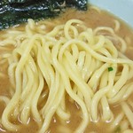 武蔵家 - 酒井の麺はやっぱり細め。