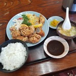 Hisagoen - 「定食Ｂ ひさごと唐揚定食 (750円)」