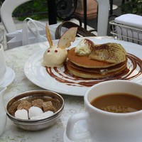 表参道バンブー - アップルシナモンのパンケーキ&コーヒー