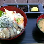 江の島 漁師亭 - 海鮮丼