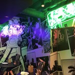 カイジュウ ムスメ シックス - 店内