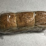 海辺のパン屋 La La Bakery - 天然酵母 アカモク食パン 650円(税込)