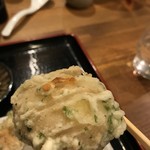 しんぺいうどん - たまごは煮卵で中身は黄身とろーり！