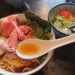 中華そば 四つ葉 - 特製四つ葉そば  ¥1,030
      卵かけごはん ¥280