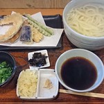 釜揚げ２玉680円、ヘルシー天ぷら310円