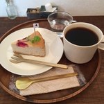 アンズトモモ - 