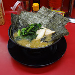 家系ラーメン 王道家 - 王道家 ラーメン 680円 + のり 100円