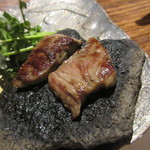 翡翠之庄 - 【黒毛和牛ステーキ石焼】ステーキ２切れはちょっと寂しいです…(笑)