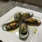 ダイニング 海の灯 - パーナ貝のオーブン焼き