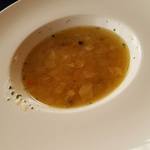 ル・ポットフー - 本日のスープ「コンソメスープ」