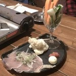 Satsumanokura - 前菜のサラダ 野菜スティックです