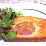 キャーヴ・ド・ポール・ボキューズ - 前菜リヨンのスペシャリテ　ピスタチオ入ソーセージのブリオッシュ　ｂｙ すぷちん