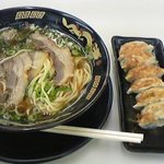 キャプテン - いのししラーメンとシカぎょうざ