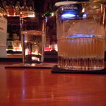 バー ウダ - ◆ラフロイグ、もちろんロックで。