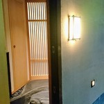 匠 進吾 - 青山一丁目のホンダの裏手、お店の入り口はビルの外側