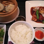 中国料理 隆 - Bランチ 1枚肉の黒酢の酢豚ランチ