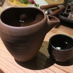 新橋魚金 - 日本酒1合は片口で出てくる