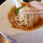 麺処 武壱 - 醤油のストレート麺