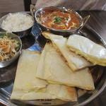 インド・アジア料理店 レカ - チーズナンセット