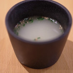 チャーハン王 - 旨み凝縮の鶏スープ
