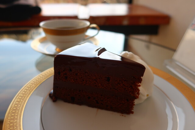 人生最高額のケーキセット』by KEN21 : ハウス オブ フレーバー