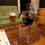 Mr.kanso - ドライプレミアム豊穣(生ビール)500円、グラスワイン(赤)350円