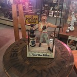 kt,s Museum Bar - これもウイスキーの瓶