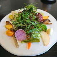 ラ・ボンヌターブル - 