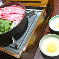 荒井屋 万國橋店 - 牛鍋（あおり）霜降り肉ですよ〜〜