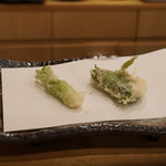 天ぷら やじま。 - たらの芽、すずき大葉巻き