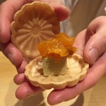 銀座 しのはら - 干し柿とフォアグラの最中