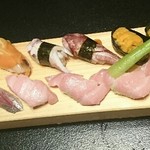 勝美 - 寿司下駄握り盛り。