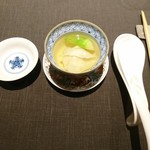 茶禅華 - （2018年2月　訪問）シェフのスペシャリテ、雉雲吞湯。雉で取ったスープはとても繊細でクリアな仕上がりながら奥行きのある味わいでした。