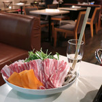 アネア　カフェ - 上州もち豚のしゃぶしゃぶ