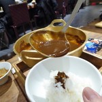 蔵人厨 金鯱 - 味噌おでんの味噌はご飯にかけて食べる